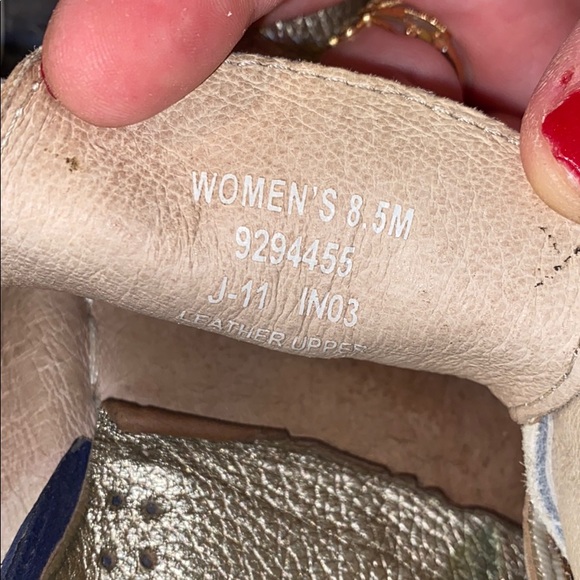 Sperry’s-Metallic gold women’s boat shoes. Sz 8.5 - Picture 5 of 5